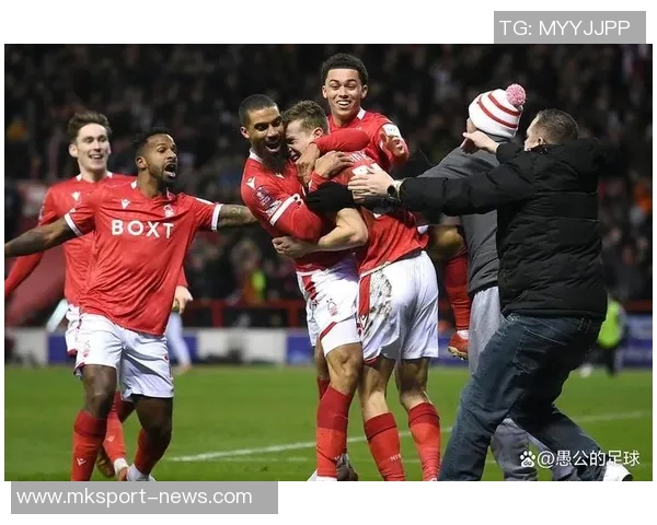 法尔克透露拜仁关注诺丁汉森林中卫穆里略但转会费用昂贵